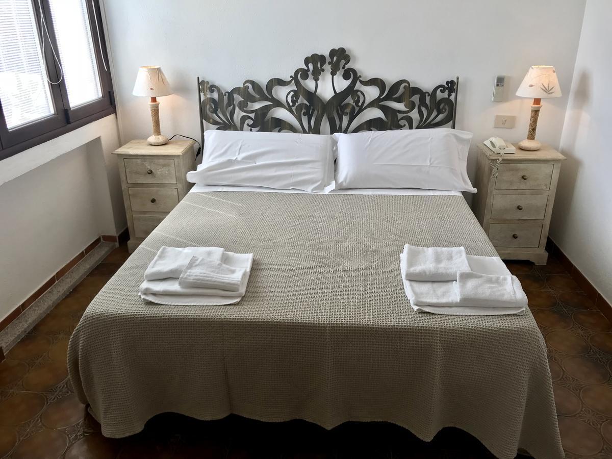 Hotel Su Meriagu Capitana Esterno foto
